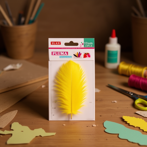 Pluma ILAN de 13 cm Amarilla para Manualidades - Product Image 3