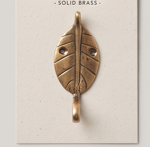 Fine Quality Solid Brass Leaf Shape Wall <b>Hook</b> Vintage Style Handmade Metal <b>Hook</b> for Clothing Storage Elegant Home Decor - Product Image 1