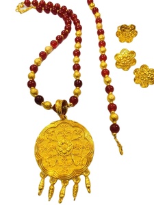 Attrape-rêve, cercle de breloque rouge attrape-rêves, réhausseur le cercle de la vie, protège vous contre le mal et la négative - Product Image 4