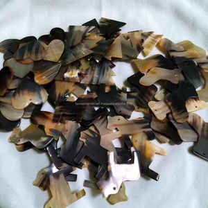 Adornos navideños de cuerno de búfalo y buey natural, brillantes, hechos a mano, piezas festivas a precio de mayorista. - Product Image 3