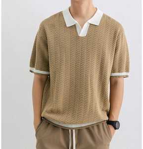 Polo de Punto con Patrón Chevron para Hombre, Cuello en Contraste, Corte Atlético 2026, Color Caqui, Negro y Blanco, Colección de Ropa Casual Elegante - Product Image 1