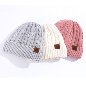 Conjunto de Gorro, Bufanda y Guantes de Invierno, Forrados de Felpa, 100% Algodón, Diseño de Leopardo, Lavados, 3 Piezas, Tejido, Personalizado OEM - Product Image 6