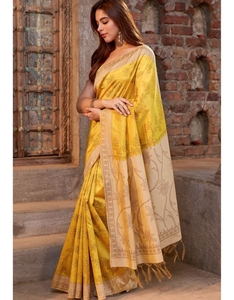 Sari de Seda Tussar KV Mustard con Diseños de Follaje Tejidos y Blusa sin Coser - Product Image 4