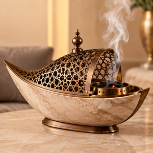 Brûleur à Bakhoor de luxe inspiré de l'arche de Noé, en forme de bateau, en acier inoxydable et résine, noir et or, brûleur à encens arabe Oud avec finitions dorées - Product Image 1