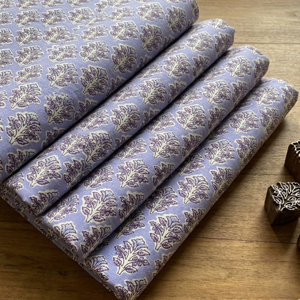 Tela de algodón floral morado lavanda con estampado a mano, suave y transpirable, material textil indio para vestidos, por metro, al por mayor. - Product Image 6