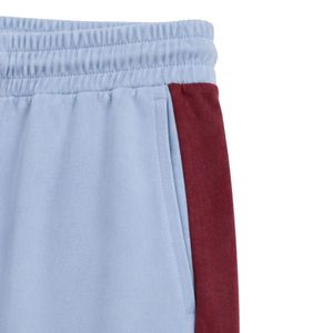 Conjunto de dos piezas informal personalizado para mujer, camiseta de manga corta azul polvo y pantalones anchos color borgoña, con contraste. - Product Image 3