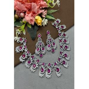 Ensemble collier et boucles d'oreilles classiques en laiton plaqué argent et zircon, pour femme, cadeau de mariage et tenue de soirée - Product Image 1
