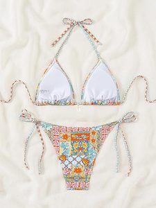 Bikini tendance sur mesure très demandé en tissu nylon spandex, robe de plage. - Product Image 5