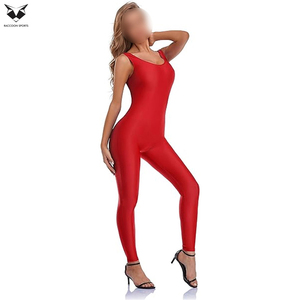 Traje Deportivo de Una Pieza para Gimnasio, Nuevo, Transpirable, de Tela Suave, para Yoga, Running y Fitness, en Color Rojo, Mono para Mujer - Product Image 4