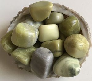 Serpentine Tumbled Stone Wholesale <b>Natural</b> <b>Crystal</b> Gemstone Agate Serpentine Tumbled Stones for Home Decor From Aameena Agate - Product Image 3