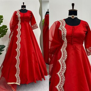 DESIGNER TAFETA SOIE POTLI BOUTON TRAVAIL PRÊT À PORTER ROBE AVEC FIL BRODERIE TRAVAIL DUPATTA ROUGE - Product Image 2