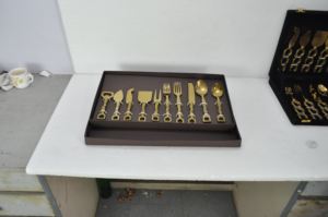 Ensemble de couteaux à fromage et de couverts de luxe avec revêtement PVD doré, qualité alimentaire supérieure, pour la présentation du fromage, décoration de mariage - Product Image 5