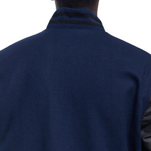 Blouson universitaire personnalisé pour homme en laine, col montant, logo brodé, manches en cuir, placement frontal, idéal pour l'hiver - Product Image 6