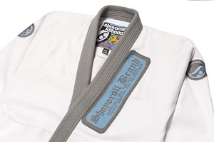 Shoyorol Batch Unisex # Kimono Brasileño de Jiu Jitsu BJJ Gi, 105 Transpirable, con Logotipo Personalizado, 440g, Blanco, Uniforme de Jiu Jitsu, 100% Algodón, Calidad Superior - Product Image 2