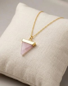 Collier pendentif en quartz rose, doré, élégant, avec pierre précieuse en cristal, bijou fantaisie, cadeau pour femme - Product Image 1