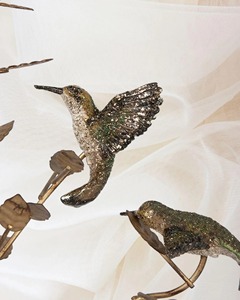 Magnifique support de bougie décoratif avec motif d'oiseaux et de feuilles, élégant pour la maison, les villas, les halls d'hôtel et les cadeaux. - Product Image 5