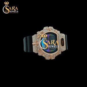 Reloj de Diseño con Esfera Cuadrada y Diamantes, Correa de Caucho con Moissanita VVS, Números Romanos, Joyería de Lujo de la India - Product Image 1