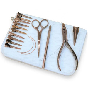 Kit d'outils pour extensions capillaires en acier inoxydable : aiguille courbée pour la séparation, mini-ciseaux, pinces de sectionnement, pince à bandes, micro-perles - Product Image 1