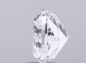 Diamant blanc lâche de 5 carats, couleur E, pureté VS1, taille coussin, offrant une symétrie de qualité supérieure et un éclat glacé exceptionnel. - Product Image 3