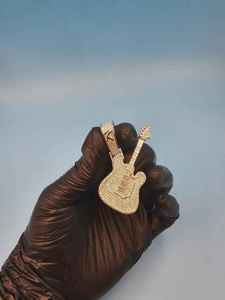 Pendentif Guitare Iced Out avec Diamants CZ, Bijou Musical Hip Hop, Breloque Collier Star du Rock - Product Image 2
