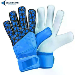 Gants de gardien de but unisexes de haute qualité en PU à adhérence avancée, respirants et confortables, avec protection des doigts et du pouce - Product Image 5
