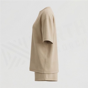 Ensemble de shorts en coton tricoté 2 pièces pour femmes avec imprimé flamme et éclairs, col rond, coupe ample, décontracté, pour le printemps et l'été - Product Image 3