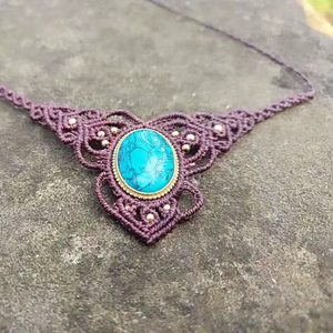 Collier en macramé turquoise fait main, pendentif en macramé violet complexe, bijoux bohèmes tribaux en pierres précieuses de guérison pour femmes - Product Image 1