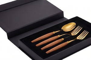 Juego de 4 cubiertos chapados en oro con mangos de madera, utensilios de cocina de lujo, vajilla, utensilios para servir, para uso en el hogar, hoteles y cafeterías. - Product Image 4
