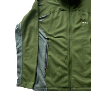 Veste softshell personnalisable de haute qualité pour hommes OEM vêtements de sports de plein air en polyester - Product Image 4