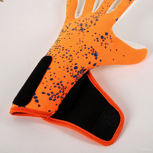 Guantes de Portero de Fútbol de Cuero de Alta Calidad Qiqiang para Adultos, Guantes de Entrenamiento y Partido Reforzados - Product Image 4