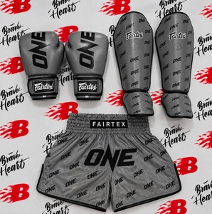 ชุดฝึกซ้อม Fairtex ถุงมือหนังแท้ราคาประหยัด กางเกงมวยไทยสีฟ้า ชุดชกมวยคุณภาพพรีเมียม ป้องกันอย่างดี - Product Image 3