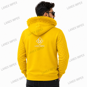 Sweat-shirt à capuche jaune personnalisé pour homme avec strass, manches et poches cloutées, fermeture éclair intégrale, style streetwear tendance - Product Image 4