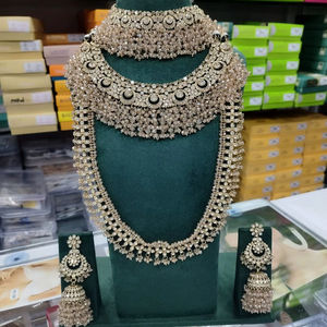 Collar de cristal con efecto sombra para novias, ideal para bodas indias, conjunto de joyería con cuentas de cristal. - Product Image 1