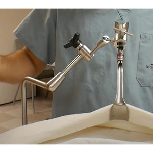 Sistema de Montaje en Mesa para Retractores Quirúrgicos Martin, Brazos Ajustables de Acero Inoxidable, Certificado CE OEM por Grip Surgical - Product Image 2