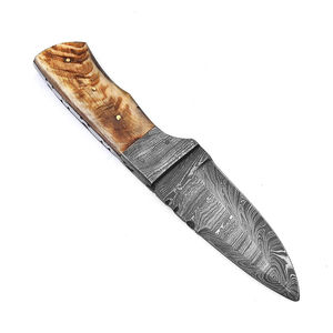 Cuchillo de caza de acero de Damasco con punta de gota y mango de madera, espesor de hoja de 0.6mm, calidad DIY, precio asequible. - Product Image 1