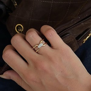 Bague double bande en or massif 14 carats avec diamant taille marquise de 0,50 carat, cultivé en laboratoire, bijou raffiné pour occasions festives - Product Image 1