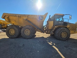 Camion articulé 410P 2001 Z216399 – Équipement Premium Prêt à l'Exportation – Charge utile nominale 200 tonnes – Chargeuse sur pneus et pelle rétrocaveuse - Product Image 3