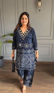 ชุดคุรตะผ้าฝ้ายพิมพ์ลายสำหรับผู้หญิง งานหนัก ทนทาน |   งานออกแบบคอเสื้อ |   ชุดพื้นเมืองที่สวมใส่สบาย |   ชุดลำลองประจำวันและชุดลำลองทั่วไป - Product Image 3