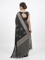 Sari en crêpe noir imprimé numériquement avec bordure grise et motifs de feuilles, tenue de mariage traditionnelle pour femme, longueur au sol, coupe classique, prêt-à-porter