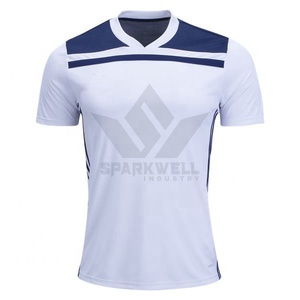 Camiseta de Fútbol para Hombre, Color Blanco y Azul Marino, Cuello en V, Manga Corta, Poliéster que Absorbe la Humedad, Impresión por Transferencia Térmica en la Parte Delantera, Personalizada - Product Image 1