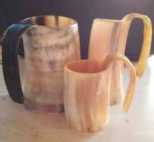 Meilleure tasse à bière et à vin en corne de buffle artisanale moderne, de qualité alimentaire, fabriquée par des artisans qualifiés pour les hôtels, les bars, les fêtes ou l'usage domestique - Product Image 3