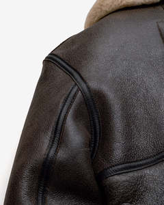 Chaqueta de Aviador de Cuero Genuino Marrón para Hombre, con Forro de Piel, Cierre de Cremallera, Estilo Motero para Invierno - Product Image 4