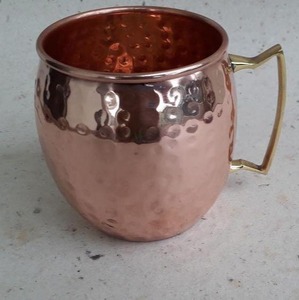 Mug en cuivre bicolore, finition cuivre et argent de qualité supérieure, vaisselle artisanale, mug en cuivre bicolore avec poignée en laiton pour cocktails - Product Image 3