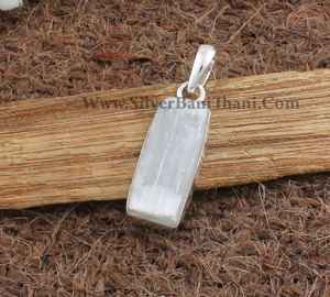 Collier artisanal en sélénite naturelle blanche vintage, plaqué platine sur argent sterling 925, bijoux de guérison, vente en gros - Product Image 1