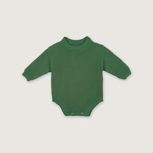 Rompers 100% algodón para bebés varones, ODM y OEM, ropa de bebé, Vietnam, invierno, YKK, embalaje personalizado disponible. - Product Image 5