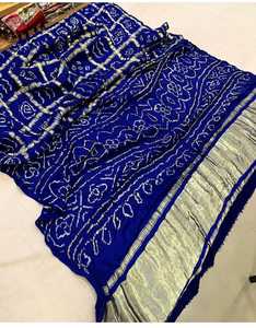Sari en soie Gaji pure bleue Bandhani, sari traditionnel à motifs floraux tie-dye pour mariage, fête, Diwali - Product Image 5