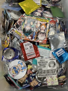 Anime-Design Runde Metallabzeichen im Großhandel Gebrauchte Anime-Waren - Product Image 3
