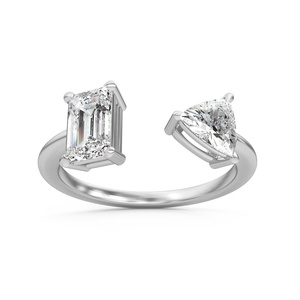 Bague de fiançailles pour femme en argent sterling 925 avec bande ouverte sertie de diamants et moissanite triangulaire éclatante - Product Image 6