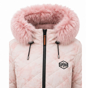 Abrigo Parka con Capucha de Piel Sintética para Mujer, con Acolchado Cálido de Primera Calidad, Exterior Impermeable y Forro Interior Transpirable y Cómodo - Product Image 3
