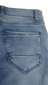 กางเกงยีนส์เดนิมทรงสลิมฟิตสีฟ้าอ่อนสำหรับผู้ชาย ผ้าฝ้ายยืดคุณภาพพรีเมียมเพื่อความสบายตลอดวันและการเคลื่อนไหวที่ยืดหยุ่น ดีไซน์กระเป๋าห้าช่องแบบคลาสสิก - Product Image 3